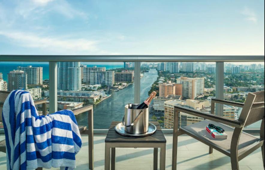 Studio In Hallandale 2 Beds Hallandale Beach Exteriör bild