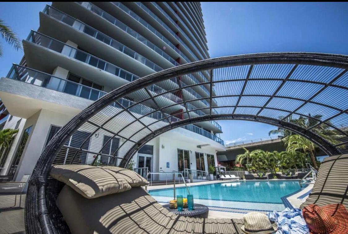Studio In Hallandale 2 Beds Hallandale Beach Exteriör bild